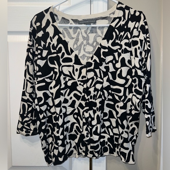 Josephine Chaus Sweaters - Women’s button up sweater size L